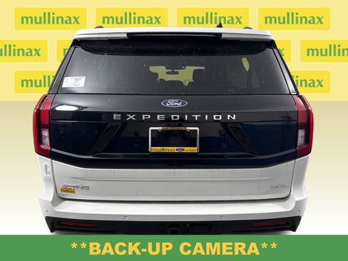 New 2026 Ford Expedition Max Active RWD image 9