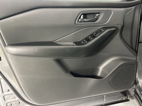Certified 2026 Nissan Rogue S FWD image 29