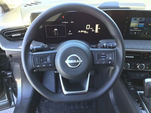 New 2025 Nissan Kicks SV w/ SV Premium Package image 12