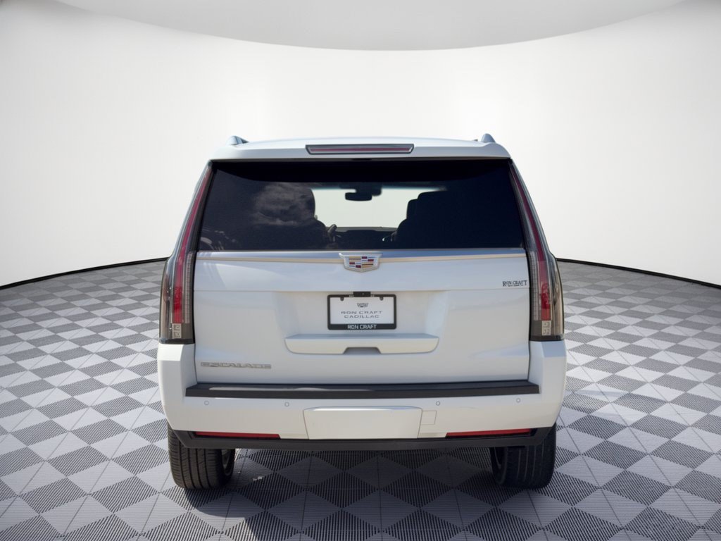 Used 2019 Cadillac Escalade Platinum AWD/4WD image 11