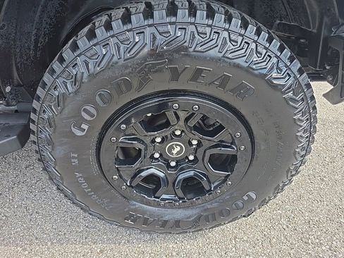 Used 2023 Ford Bronco Wildtrak AWD/4WD image 9