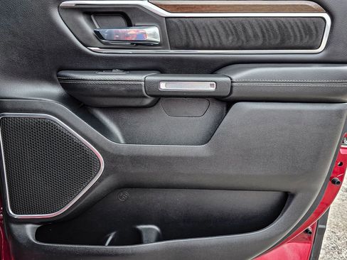 Used 2021 RAM 1500 Laramie image 36