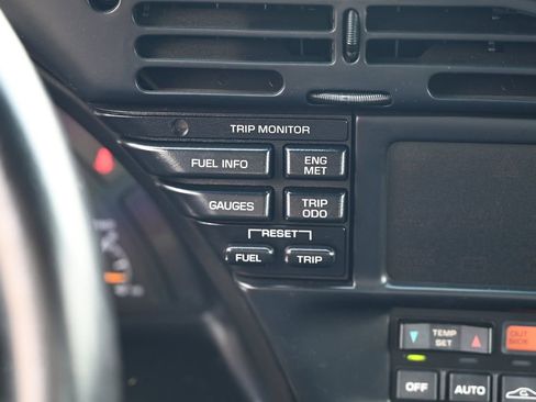 Used 1994 Chevrolet Corvette Base image 35