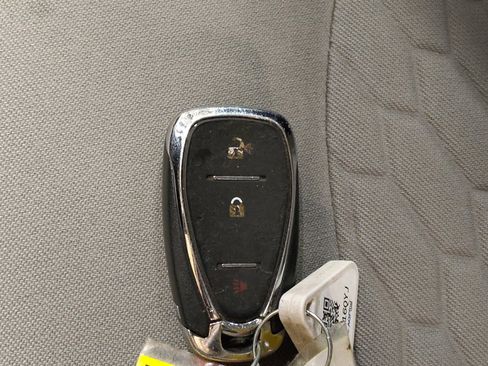 Used 2020 Chevrolet Equinox LS FWD image 32