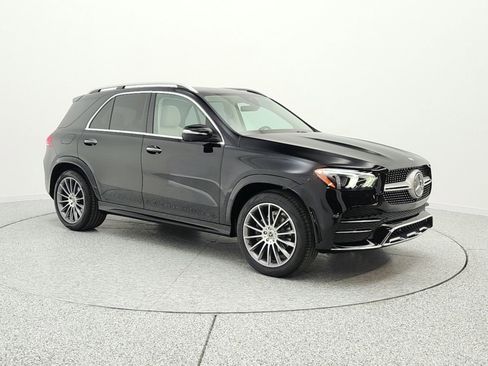 Used 2021 Mercedes-Benz GLE 350 4MATIC image 3