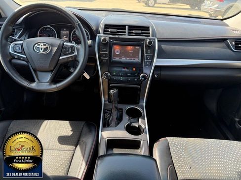 Used 2015 Toyota Camry SE w/ Moonroof Package FWD image 15