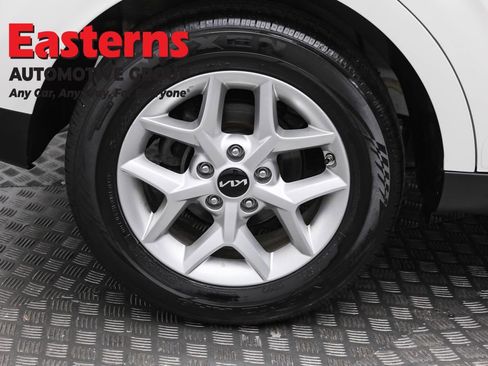 Used 2025 Kia Soul LX w/ LX Technology Package image 29