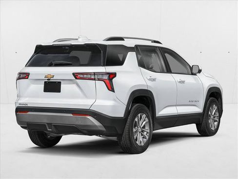 New 2027 Chevrolet Equinox LT FWD image 2