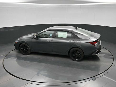 New 2026 Hyundai Elantra Sport FWD image 27