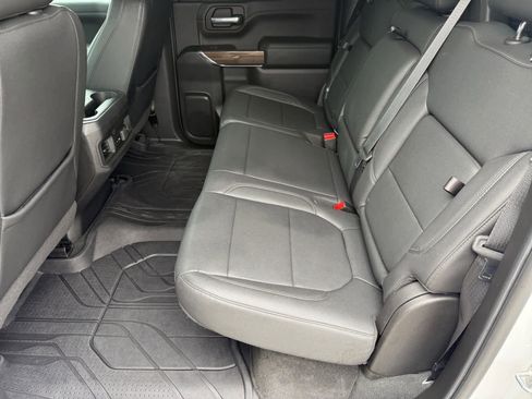 Used 2021 Chevrolet Silverado 1500 LT Trail Boss w/ Convenience Package II image 13