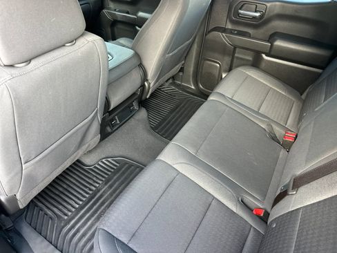 Used 2023 Chevrolet Silverado 1500 Custom image 4