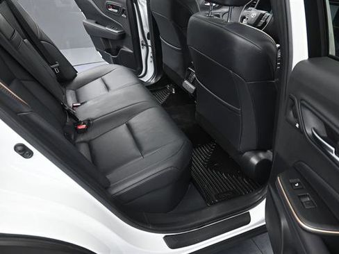 Certified 2023 Toyota Crown AWD/4WD image 16