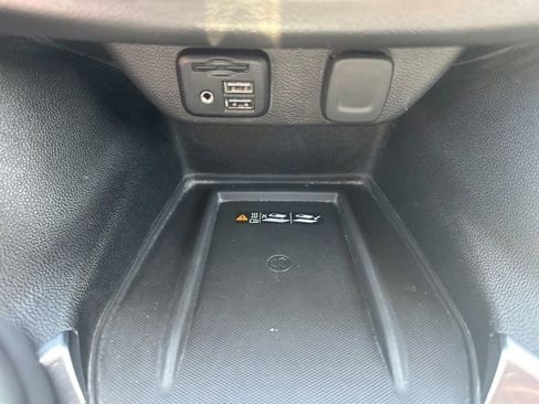 Used 2021 Chevrolet Traverse High Country AWD/4WD image 32