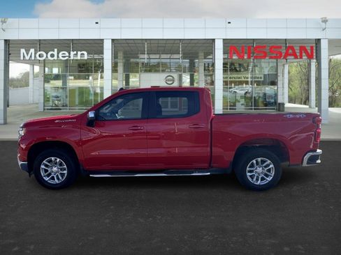 Used 2024 Chevrolet Silverado 1500 LT image 2