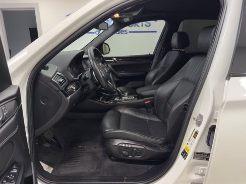 Used 2017 BMW X3 xDrive28i image 9