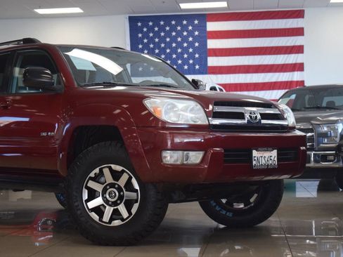 Used 2005 Toyota 4Runner SR5 image 3
