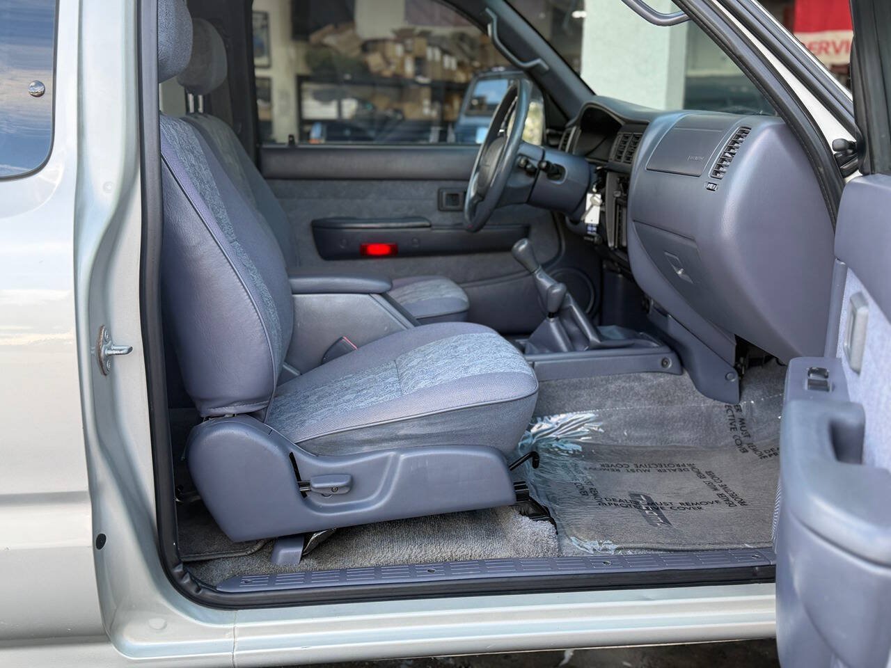 Used 2000 Toyota Tacoma 4x4 Xtracab image 37