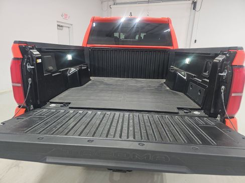 Used 2024 Toyota Tacoma TRD Off-Road image 16