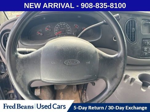 Used 2001 Ford E-350 and Econoline 350 Super Duty image 12