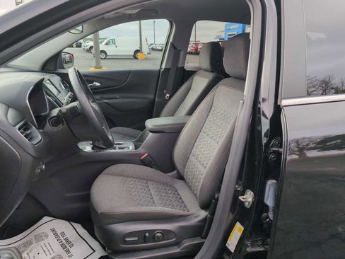 Used 2024 Chevrolet Equinox LT image 18