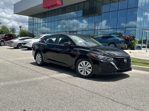 New 2025 Nissan Sentra S image 2