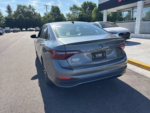 Used 2024 Volkswagen Jetta Sport FWD image 8
