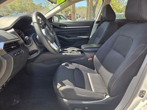 Used 2021 Nissan Altima 2.5 SV image 12