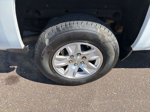 Used 2018 Chevrolet Silverado 1500 LT w/ Trailering Package image 15