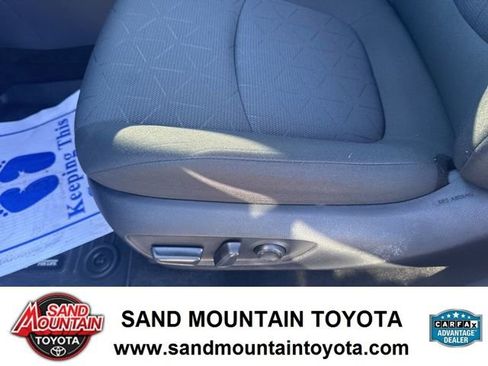 Used 2021 Toyota RAV4 XLE image 16