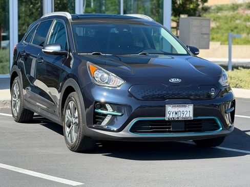 Used 2019 Kia Niro EX Premium FWD image 1