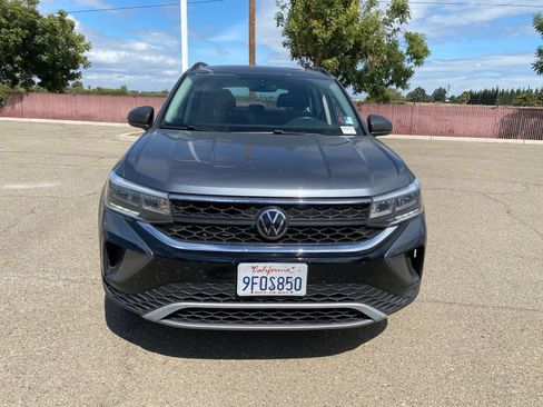 Used 2023 Volkswagen Taos S AWD/4WD image 3