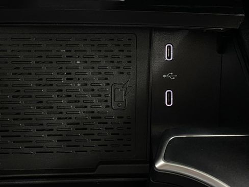 New 2026 Mercedes-Benz GLS 450 4MATIC image 29
