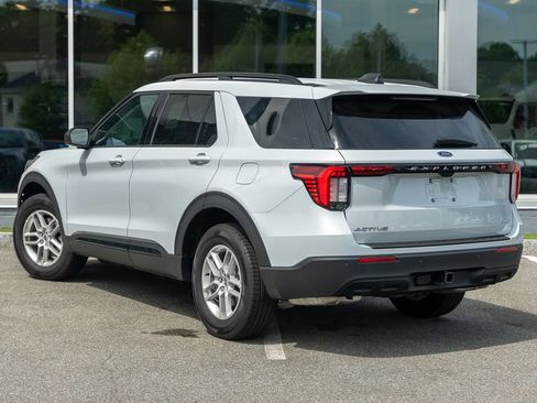New 2026 Ford Explorer Active AWD/4WD image 3