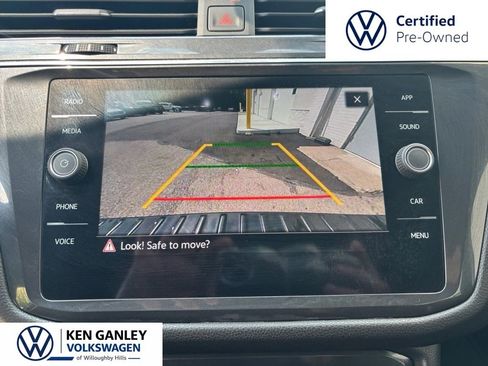 Used 2023 Volkswagen Tiguan SE R-Line FWD image 18