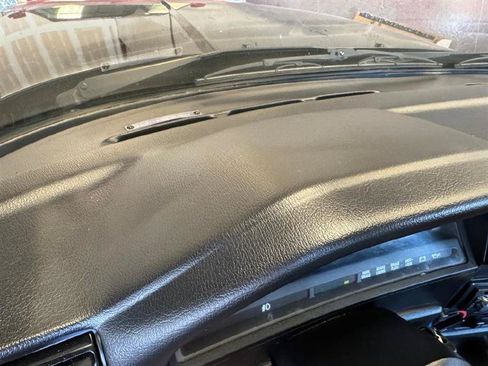 Used 1991 BMW 325i Convertible RWD image 27