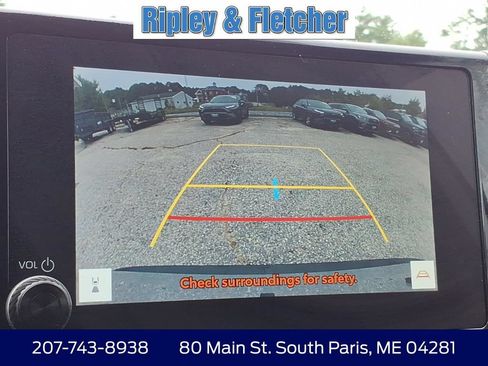 Used 2024 Toyota RAV4 LE AWD/4WD image 20