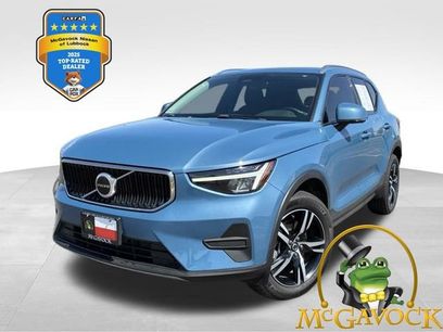Used 2023 Volvo XC40 B4 Core w/ Convenience Package