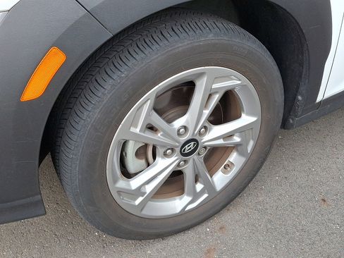 Certified 2023 Hyundai Kona SEL w/ Convenience Package image 6