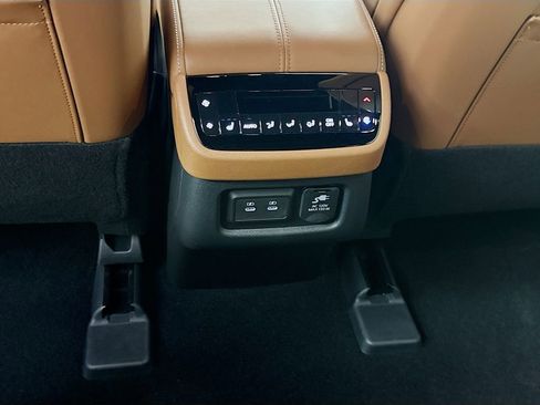 Certified 2026 INFINITI QX60 Autograph w/ Dark Cargo Package image 32