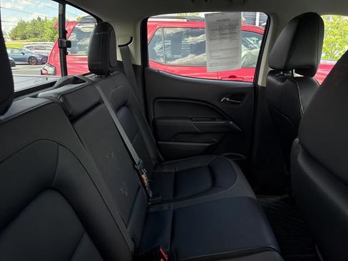 Used 2022 GMC Canyon AT4 AWD/4WD image 12