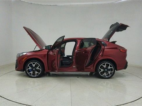 Used 2025 BMW X2 M35i image 72