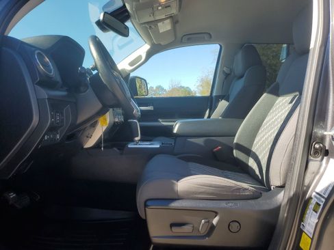 Used 2021 Toyota Tundra SR5 image 8