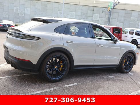 Used 2024 Porsche Cayenne Turbo GT AWD/4WD image 9