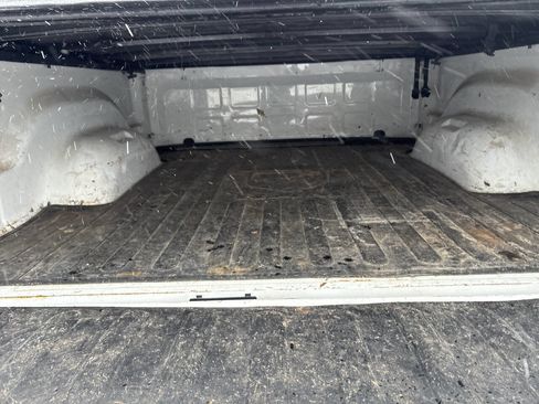 Used 2018 RAM 2500 Tradesman w/ Chrome Appearance Group image 10