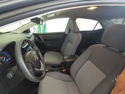 Used 2018 Toyota Corolla L FWD image 11