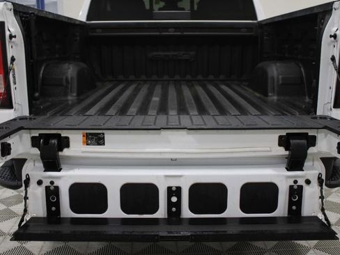 Used 2024 GMC Sierra 1500 AT4 w/ Technology Package image 14