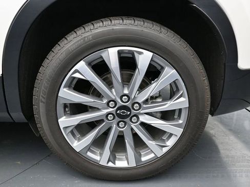 Used 2024 Chevrolet Blazer Premier w/ Driver Confidence II Package image 11