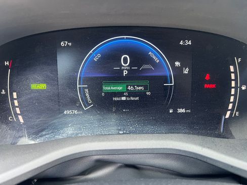 Used 2025 Toyota Camry LE FWD image 13