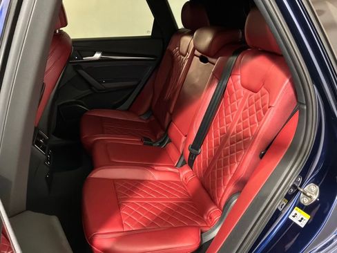 Used 2018 Audi SQ5 Premium Plus w/ Navigation Package image 18