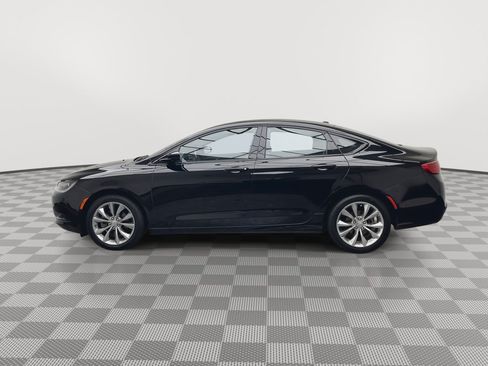 Used 2015 Chrysler 200 S FWD image 30